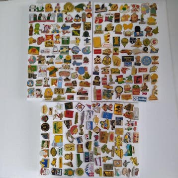 Themacollectie - Set van 220 vintage pins – collectie met