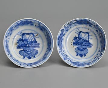 Schotel (2) - rare Chinese Egret marked Kraak porcelain pair