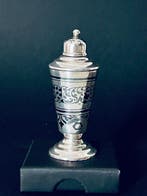 Parfumfles - .875 (84 Zolotniki) zilver - Zilveren zoutfles, Antiek en Kunst