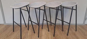 De Vorm - Kruk (4) - De Vorm LJ3 Barkruk - Staal/Pet Felt. -