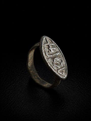 Islamitisch Brons Ring - 10e tot 13e eeuw na Christus