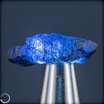 Natuurlijke, zeldzamere tanzaniet-ruw kristal – intensblauw, Verzamelen, Mineralen en Fossielen