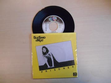 vinyl single 7 inch - Sue Saad And The Next - Prisoner, Verzenden, Zo goed als nieuw, 7 inch, Rock en Metal