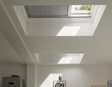 VELUX FSK solar verduisterend plisse 60x60 cm, Verzenden, Nieuw