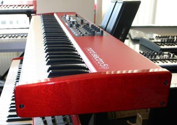 Nord Electro 5D 73 – in perfecte staat, Ophalen of Verzenden, Zo goed als nieuw, Digitaal