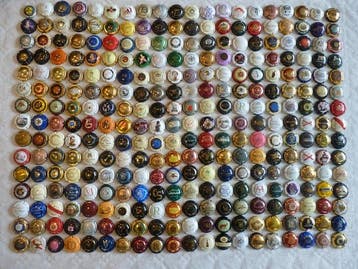 Themacollectie - 300 champagnecapsules met grote ribben. -