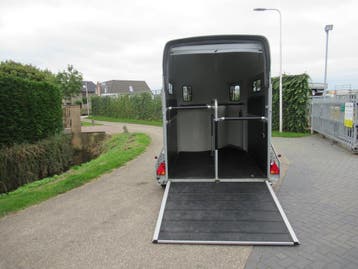 Gebruikte Cheval Liberté Gold 3 aluminium 2 paards, Dieren en Toebehoren, Ophalen, Zo goed als nieuw, Aluminium, 2-paards trailer