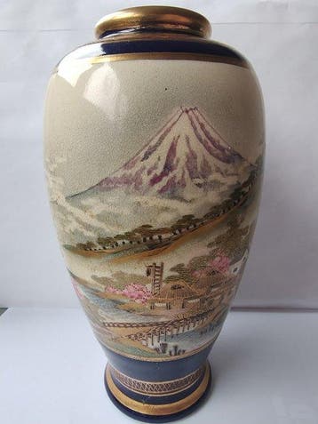 Vaas - Keramiek - Japan - Satsuma Firmato Ichizan (Zonder, Antiek en Kunst