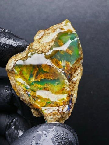 21.86gr Crystal Opal Specimen Ruw- 21.86 g