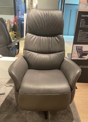 Easy swing Relaxfauteuil 7051, Ophalen, Zo goed als nieuw, Leer