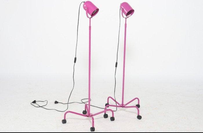 Verner Panton - Staande lamp (2) - Panto Beam - Aluminium, Antiek en Kunst, Antiek | Meubels | Stoelen en Banken