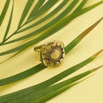 Gouden zegelring met zonnestraal motief, Sieraden, Tassen en Uiterlijk, Ringen, 18 tot 19, Gebruikt, Overige kleuren, Ophalen of Verzenden