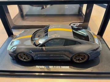 GT Spirit 1:18 - Modelauto - Porsche 911 GT3 992.2 Touring, Hobby en Vrije tijd, Modelauto's | 1:5 tot 1:12, Nieuw