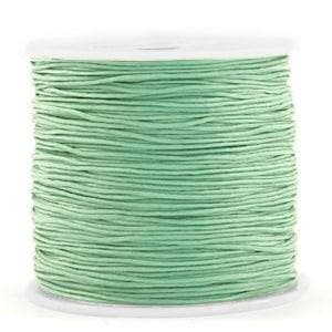 Rol met 90 meter Macramé draad 0.8mm Basil green (kies vo.., Ophalen of Verzenden, Nieuw, Kraal