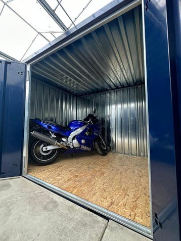 Kleine motor opslag te huur regio Lansingerland!