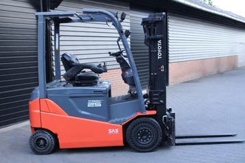 Toyota 8FBMKT25 heftruck elektrische triplex sidesift accubj, Ophalen, Heftruck, Toyota, Elektrisch