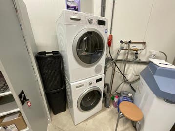Online veiling: Bosch Serie 8 wasmachine en droger (2 stuks), Nieuw