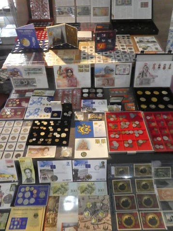 Europa. Collection of coins/banknote/medals/euro inkl. pp