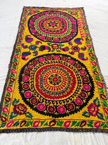 Suzane Rug - Vloerkleed - 250 cm - 140 cm - Bank, Tafel,, Nieuw