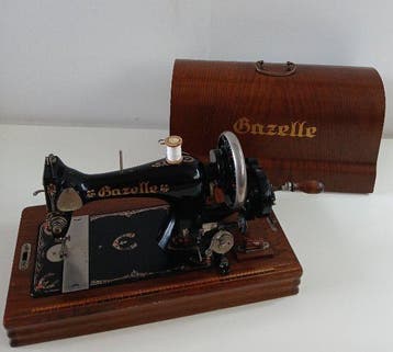 Gazelle Naaimachine - Gietijzer, Hout