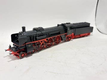 Märklin H0 - 39020 - Stoomlocomotief met tender (1) - BR 18, Nieuw