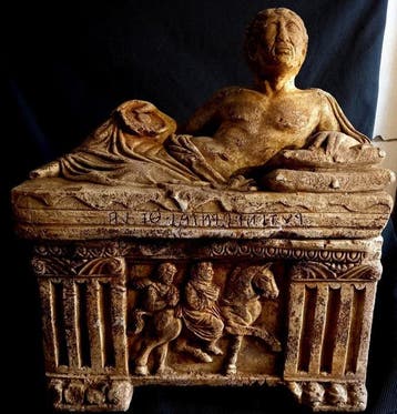 Gips Begrafenis urn - 65 cm - Replica - Etruskisch 19e eeuw, Antiek en Kunst