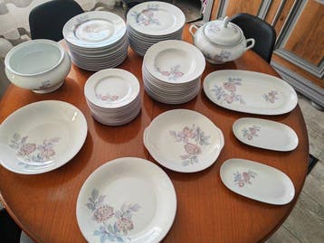 porcelaine de sologne - Tafelservies voor 12 (57) -
