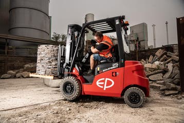 Heftruck | Scherpe leaseprijzen | Maandbedrag vanaf:, Heftruck, Elektrisch, 2000 tot 3000 kg, Verzenden