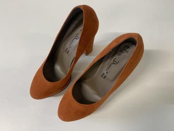 Veiling - Oranje Elsa Ducci suede plateaupumps maat 35, Nieuw