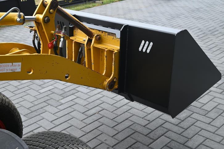 Dichte bak Knikmops, Giant, Relly, Zakelijke goederen, Machines en Bouw | Onderdelen, Verzenden