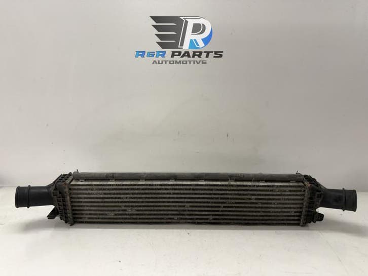 Interkoeler - BEHR -  Audi A6   A7 - OEM: 8K0145805R, Auto-onderdelen, Overige Auto-onderdelen, Nieuw, Verzenden