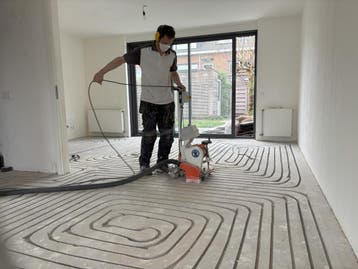 Vloerverwarming frezen vanaf 20euro/m2!