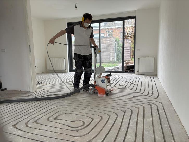 Vloerverwarming frezen vanaf 20euro/m2!, Diensten en Vakmensen, Overige Diensten