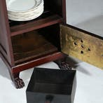 Unieke Empire bordenwarmer in mahonie n in authentieke staat, Antiek en Kunst, Ophalen of Verzenden