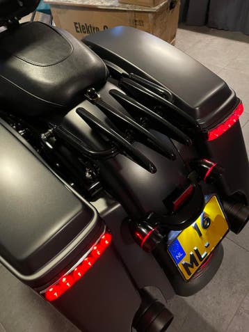 Bagagerek Stealth gloss black passend op HD Touring 09-26, Verzenden, Nieuw