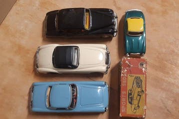Tiny Giant - Blikken speelgoedauto - Ferrari, Mercedes,