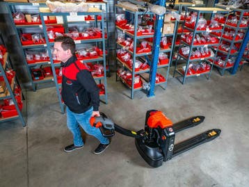 EPL154 Elektrische Li-Ion pallettruck 1.500 kg (Zwenkwielen), 1000 tot 2000 kg, Palletwagen, Elektrisch, Verzenden