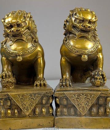 Een paar bronzen Foo Dogs - Verguld brons, Gepolijst brons -