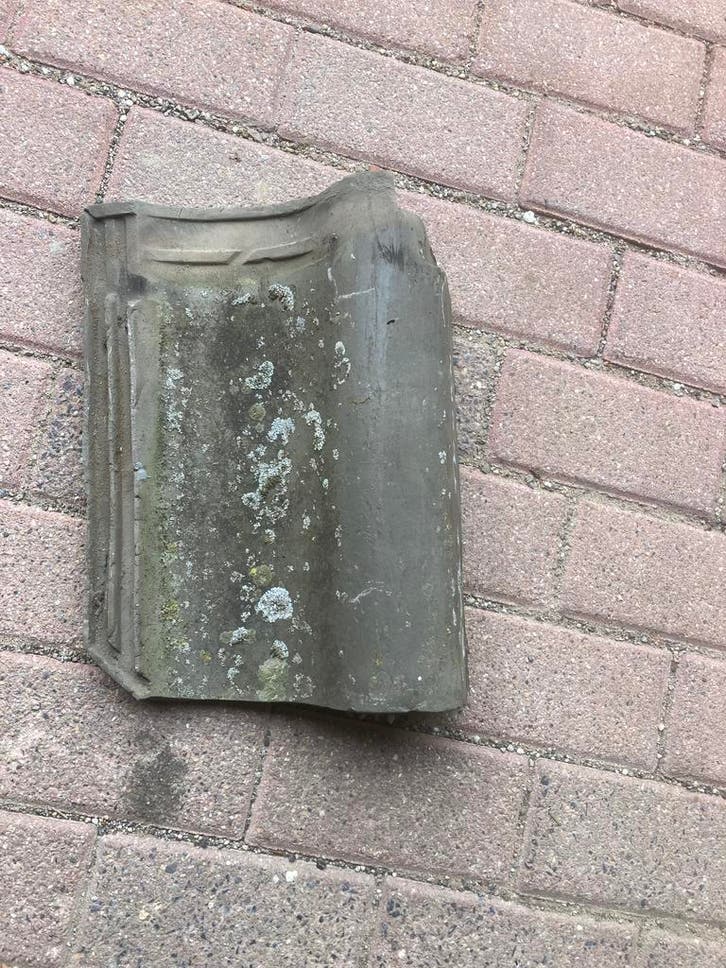 Zwarte, herfstkleur, rode en grijs blauweOVH dakpannen, Doe-het-zelf en Verbouw, Overige Doe-het-zelf en Verbouw, Gebruikt, Ophalen