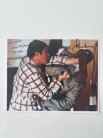 James Bond 007: Live And Let Die - Rare double signed photo, Nieuw