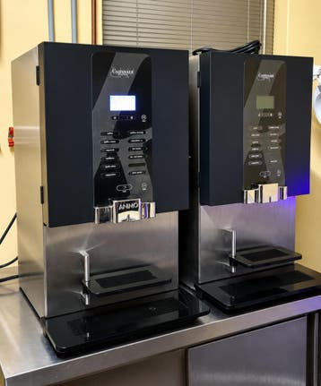 Partij van 7 koffiemachines Animo Optivend TS32 NG, Ophalen, Overige typen, 10 kopjes of meer, Koffiemachine