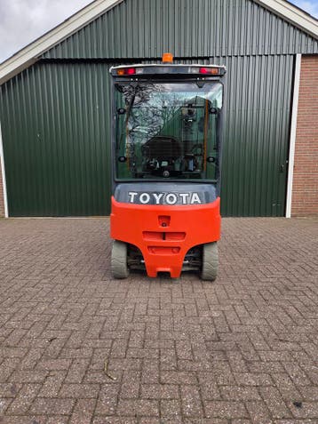 Toyota 8FBMKT25 Elektrische Heftruck BJ2017 Triple Sideshift, Heftruck, Ophalen of Verzenden, Toyota, Elektrisch