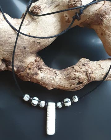 Handgemaakte heren ketting van Maori Yak bot 1st, Nieuw