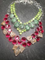 Duo van halskettingen van natuurlijke stenen, robijn