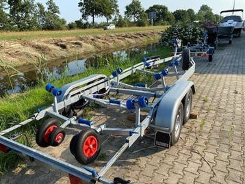 Vlemmix en TTH boot en sloepentrailer uit voorraad leverbaar, Watersport en Boten, Ophalen, 1500 tot 3000 kg, Sloepentrailer, 6 tot 9 meter