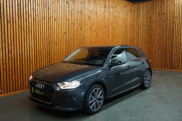 Audi A1 25 TFSI EPIC Apple Carplay  / Navigatiesysteem nr088, Voorwielaandrijving, Stof, A1, Handgeschakeld