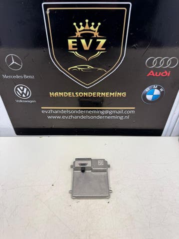 Toyota Yaris Hybride bj.2022 camera voorzijde 8646C-0W040, Gebruikt, Toyota