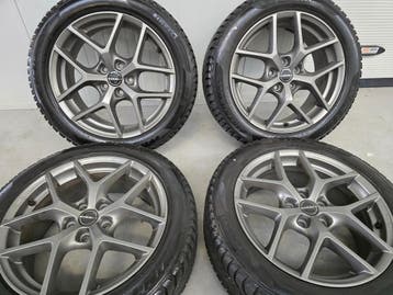 Volvo V40 V60 V50 Ford Focus Mondeo 17 inch winterbanden, 215 mm, Banden en Velgen, Nieuw, 17 inch