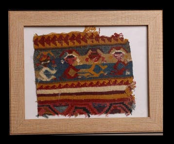 Precolumbiaans textielfragment met Spaanse exportvergunning
