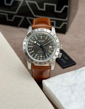 Glycine - Airman Vintage The Chief Automatic GMT Date -, Nieuw